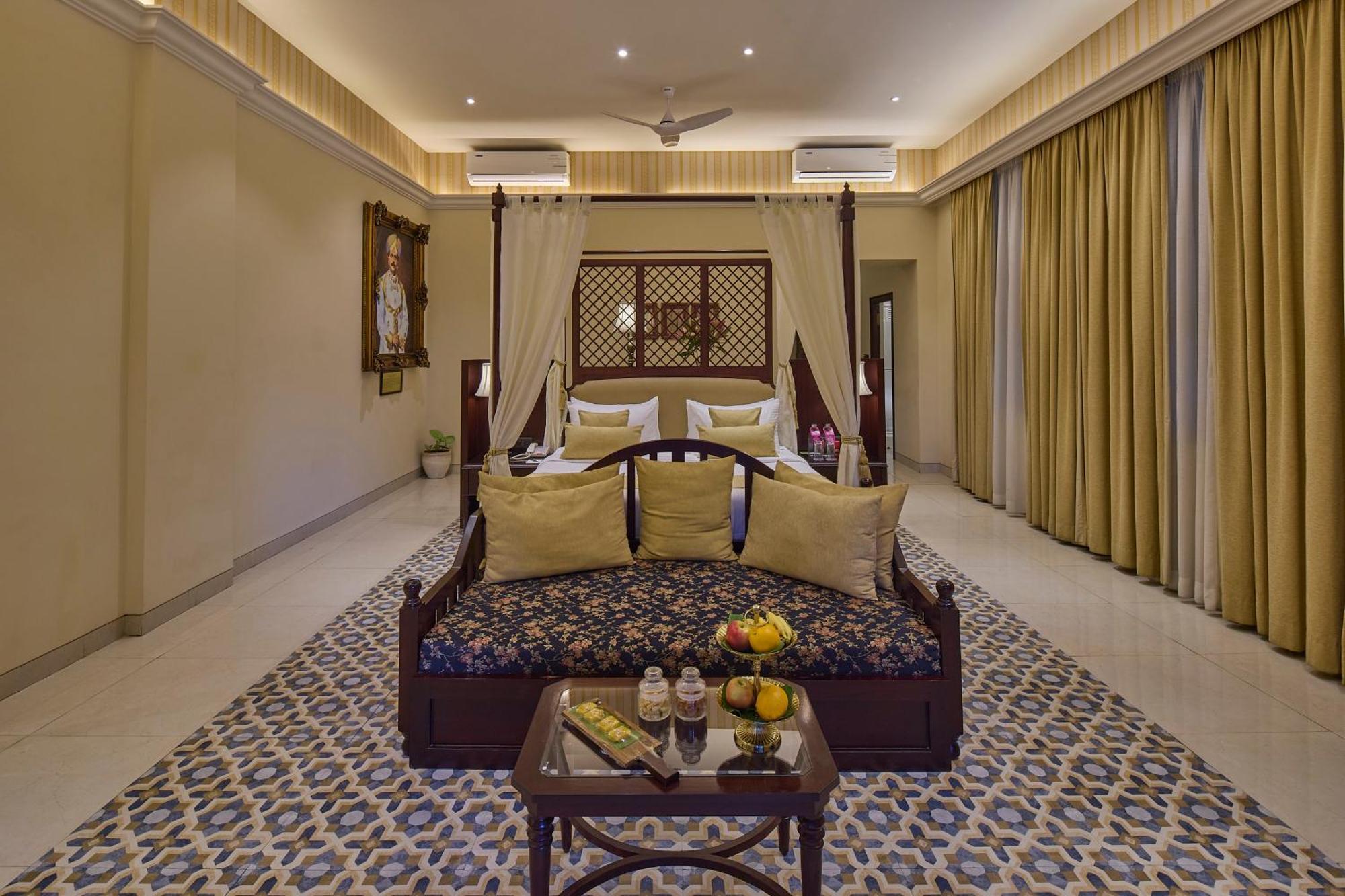 Royal Orchid Metropole Mysore Εξωτερικό φωτογραφία