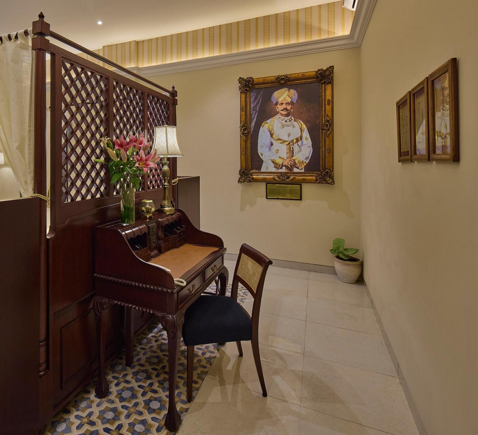 Royal Orchid Metropole Mysore Εξωτερικό φωτογραφία