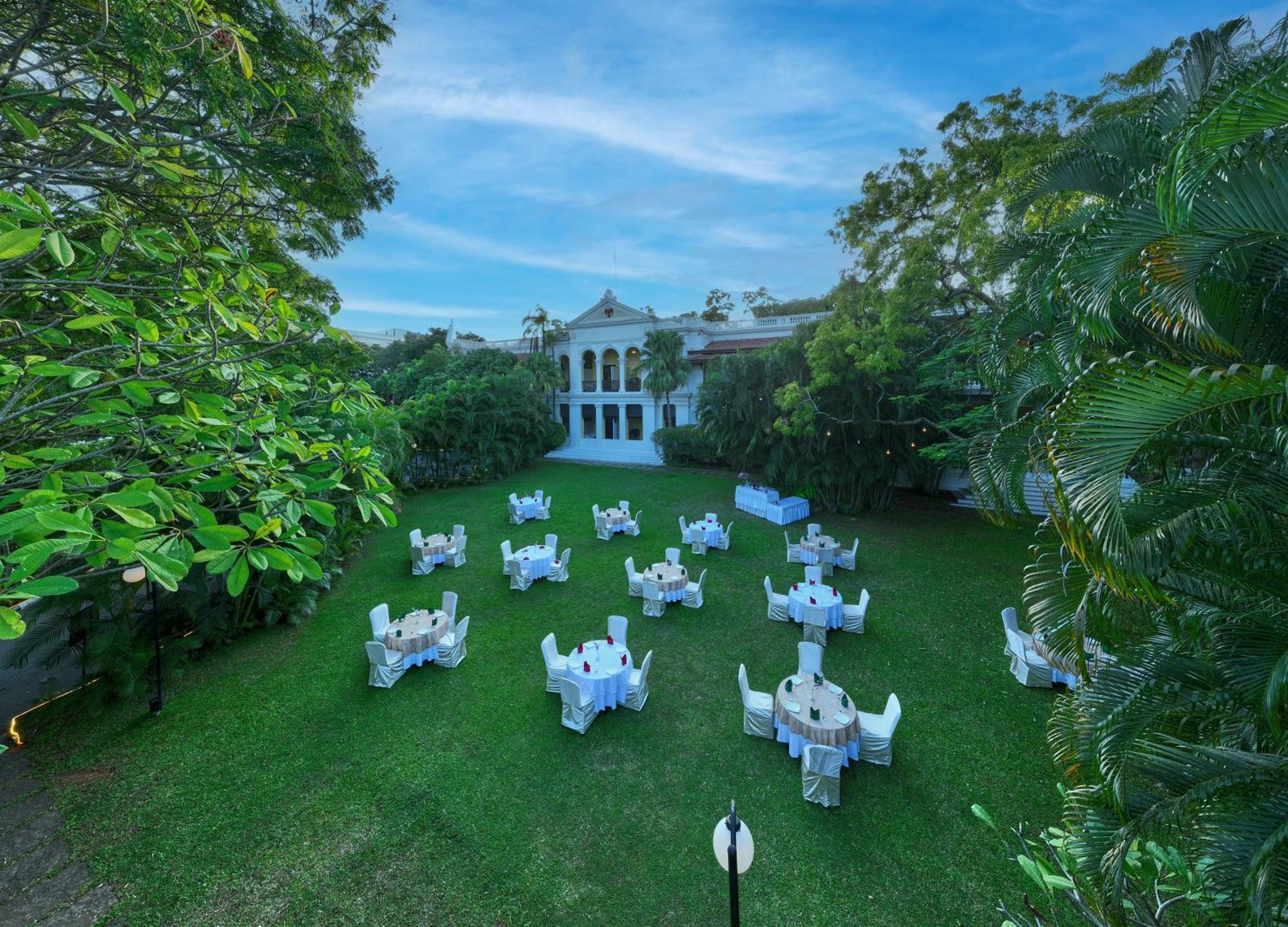Royal Orchid Metropole Mysore Εξωτερικό φωτογραφία